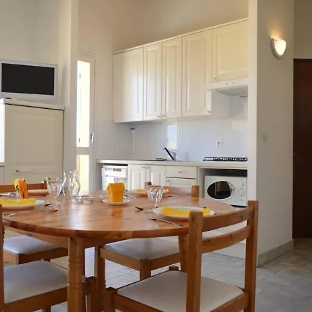 Apartamento Appt 3 Pieces A 20m De La Plage, Cap D'agde - Fr-1-249-85 *